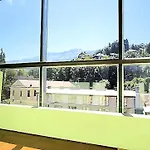 Designer Apartment In Old Town